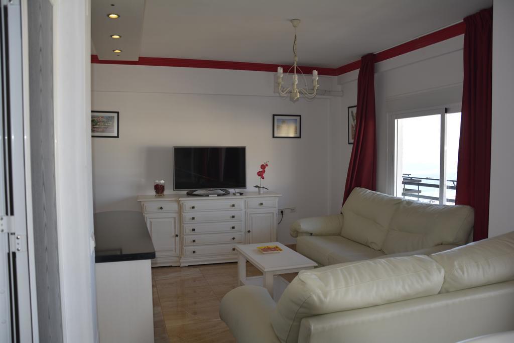 Apartamentos Mediterraneo Marbella Dış mekan fotoğraf