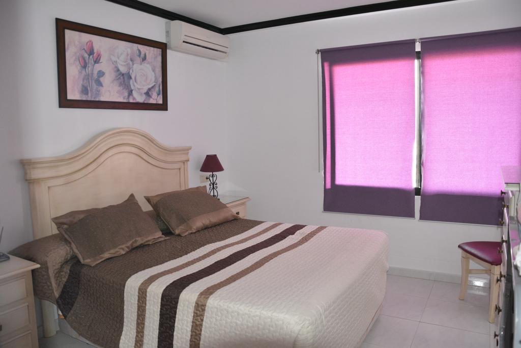 Apartamentos Mediterraneo Marbella Dış mekan fotoğraf