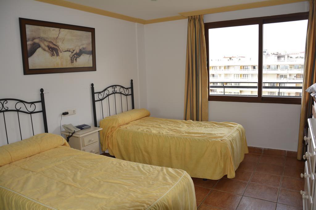Apartamentos Mediterraneo Marbella Dış mekan fotoğraf
